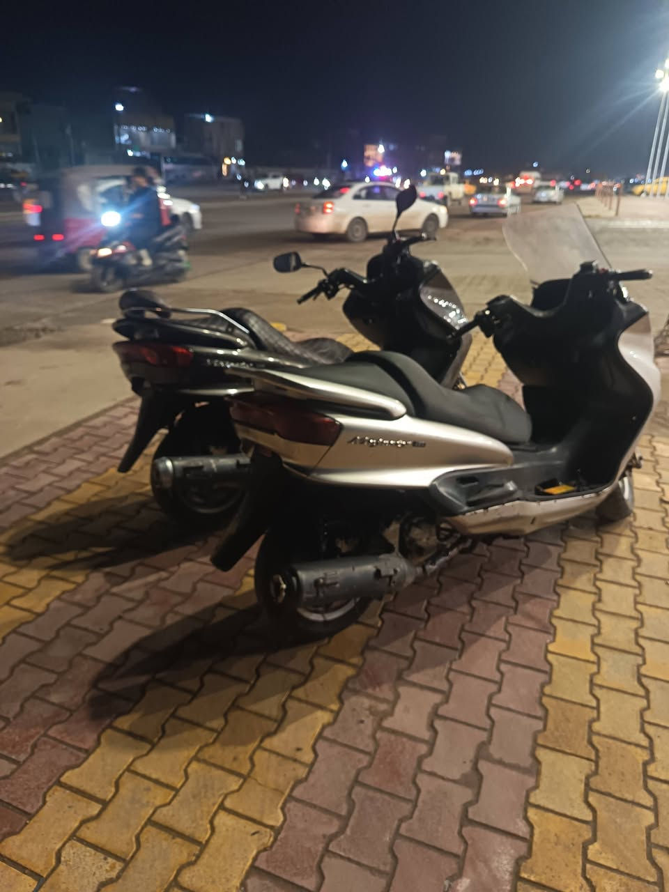 سلام عليكم ماجستات دبل رون كاملات كهربايات كلهة شغالة مكاني بغداد الشعب لستفسار ***********
