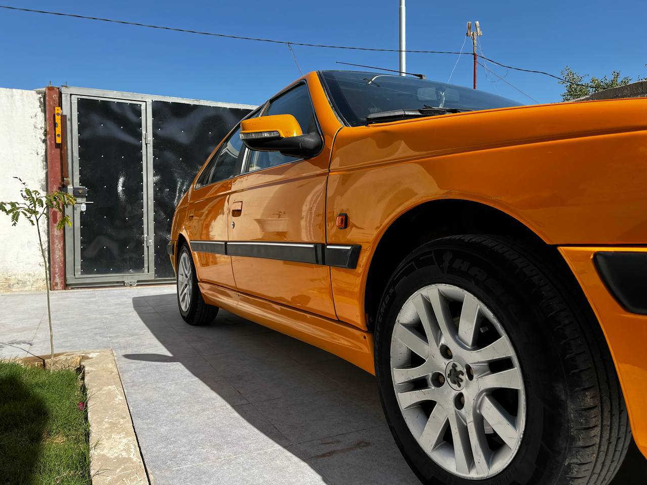 بيجو بارص موديل 21  رقم ذي قار كفاله عده طخه باب السايق بسيطه وخشم الجاملغ الامامي شويه تخم تاير حداده قبل 10 ايام نافضهه وره وكدام مكينه شرط تبريد شغال باتري كهربائيات عله اخر حبايه شاشه دواخل فول 
سياره جاهزه كبل للشارع سعرهه65 وبيهه مجال ***********
