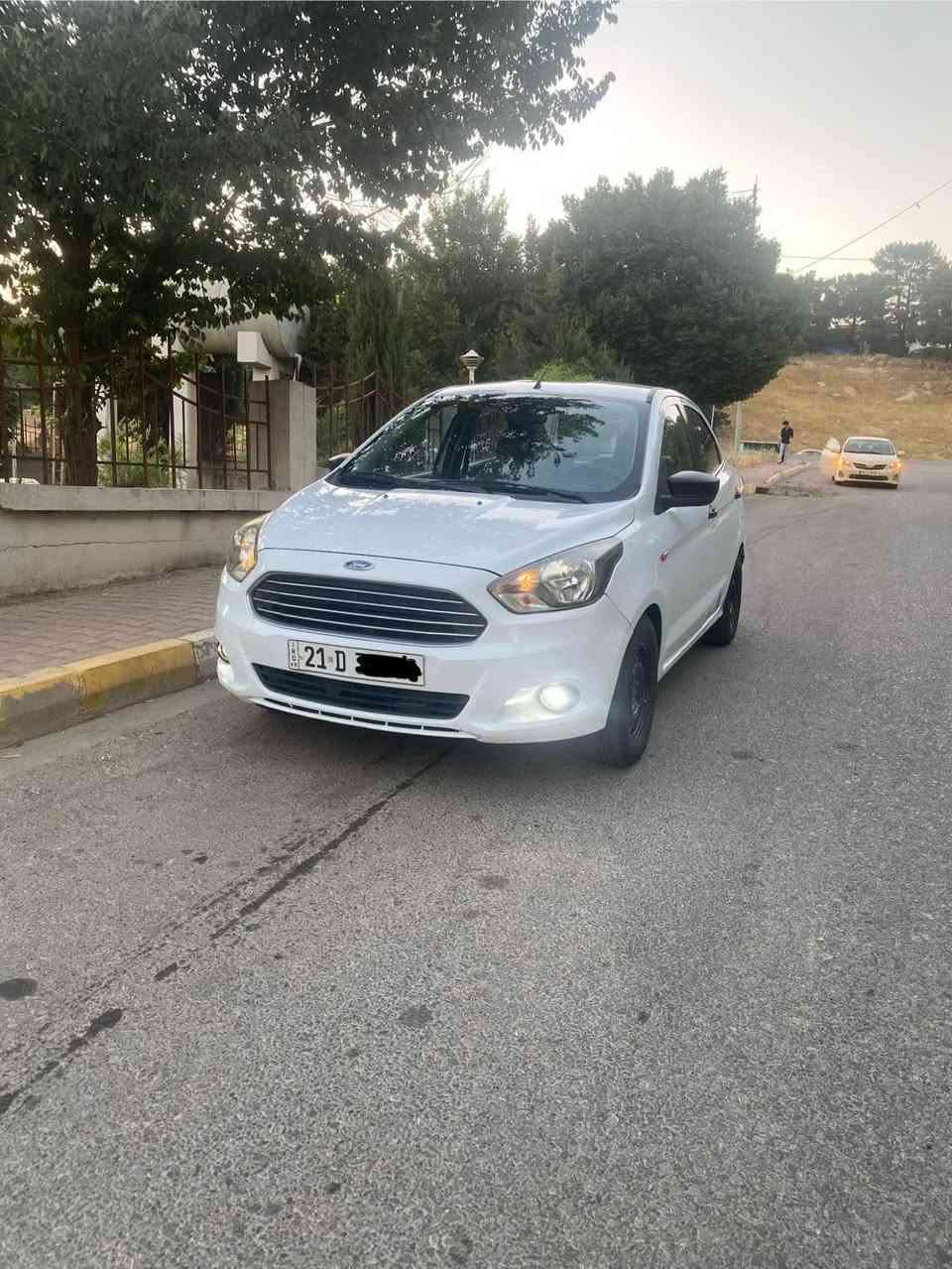 فورد فيگو ٢٠١٦ 
مه كينه و گيرو كاره بايى به شه رتى بى عه يبى ته نها مه كينه ى كراوه ته وه كامل سير فسى بو كراوه سه نه وى ژينگه ى تا ٢٠٣١تازه تايه ى تازه ١٣٠هه زار كيلو مه تر روشتوه 
ژ.م/*********** شمشمل, السليمانية
