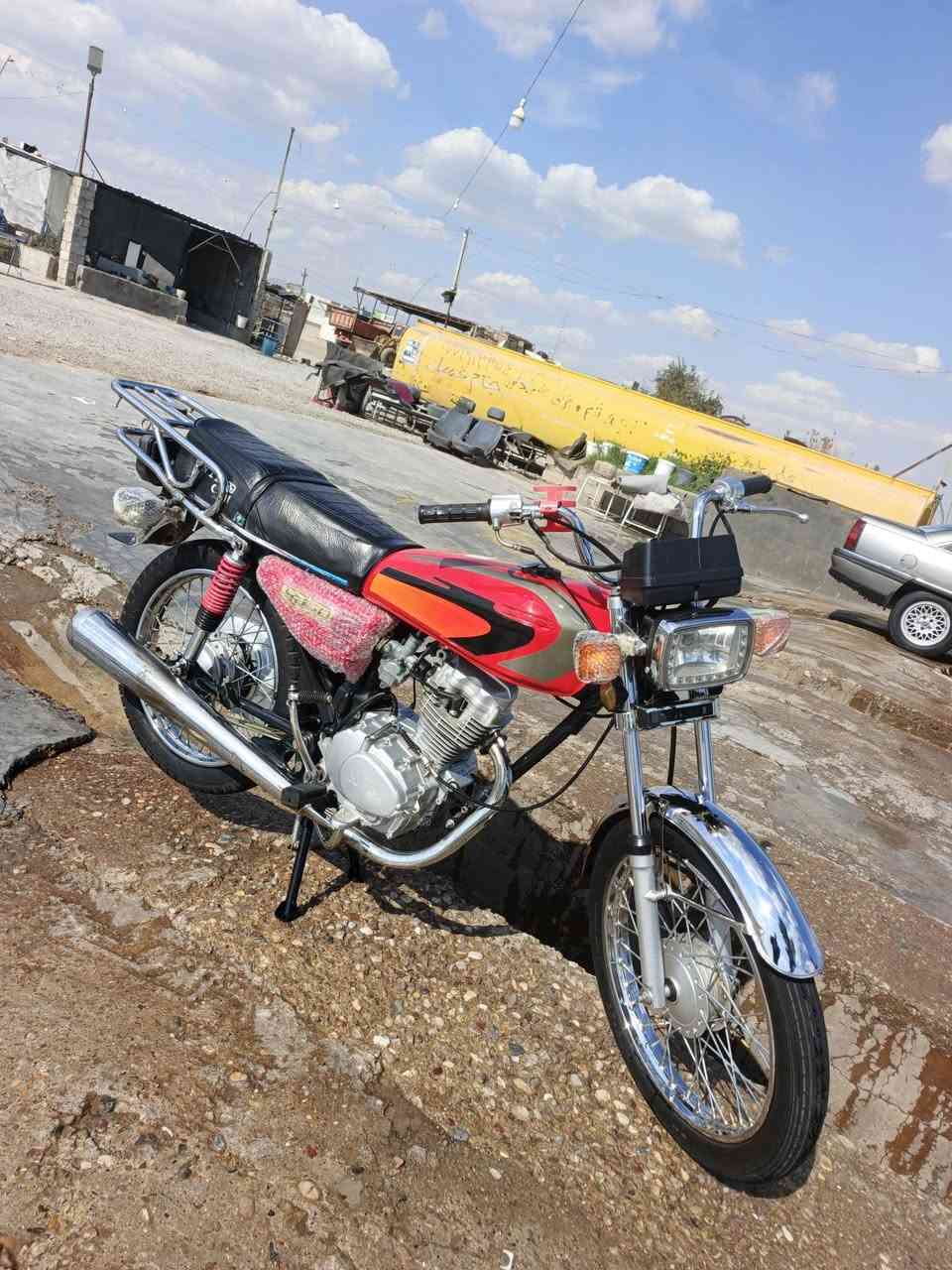 سلام عليكم دراجة نامة (وكالةالكرارلاصلية) باب اول امتياز مديل 25
اوراق كاملة سعر 600وبيهة مجال مكاني ديالئ هبهب ***********
