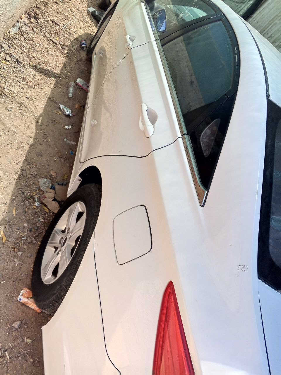 سوناته وارد كوري بيه صبغ كوري ماينكفل من الصبغ سياره حلوه ونضيفه موديل 14 رقم بصره 110 وبيه مجال قليل اتصال ***********
