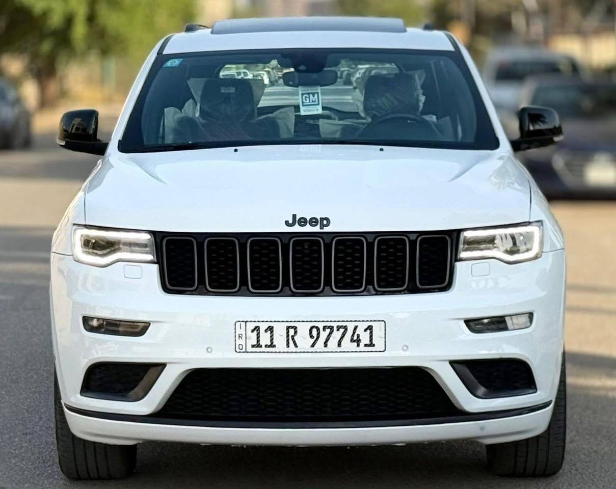 جيب S ، جيب اس كراند شيروكي ( خليجي ) موديل 2020ً
فئت S فول مواصفات للاخير  1/1
ماشيه 71 الف فقط
مكفوله 

مكان السياره : بابل شارع 80
للاستفسار يرجى الاتصال : ***********
السعر :  357 ورقة و بيها مجال
 ، رقم بغداد الجديد ب اسمي تحويل ثاني يوم 
ادامه كامله دهن فلاتر تايرات جدد صدر جديد كلشي بالسياره جديد
السبير منازل كاعيات الشركة ما مشدوده ب جيس بعدهاُ
مواصفات الـ S معروفة :  1/1
محرك 6 سلندر دبل كزوز 4x4 دفع رباعي خفيف ثقيل متعدت الوضعيات 
دخول بصمه تشغيل بصمه و تشغيل عن بعد ، 
، سقف بنوراما جنطه كهرباء ،  حساسات كشف ضغط الاطار
شاشة جبيره + كامره خلفيه  
سستم صوت 12 سماعه + دمام خلفي ،
حساسات اماميه خلفيه رادار خلفي بريك طوارئ 
رادار امامي بريك طوارئ 
  مطعم صاج ملكي كشنات جلد اسود و احمر تبريد و تدفئه 
+ تدفئه ستيرن 
سقف بنوراما كراسي كهرباء خزن 3 وضعيات لسائقً
ستيرن ميموري حسب وضعيه خزن الكرسي 
تبريد قطعتين كراسي خلفية تدفئه + تجوه ً
فول تحكم ستيرن كروس مثبت سرعة ،  شفتات ستيرن خلف المقودً
وضعيات قيادة sport , eco تراكشن مود ، اوتو ستارت ستوب 
نزول منحدر فور ويل خفيف ثقيل وضعيات فوريل جبلي ترابي ثلجي
مري كهربائيه قابله لطي + تعتيم تلقائي مري جوانب و وسطيه
+ خاصيه ازاله الضباب من المري الجانبيه + مري قلاب عند الرجوع
لايتات حاجب LED ، زنون + بلوجكتر كاشف ضباب زنون زراكه مازده
بك لايت LED + كاشف ضباب و بعد
 اهواي مواصفات ..
