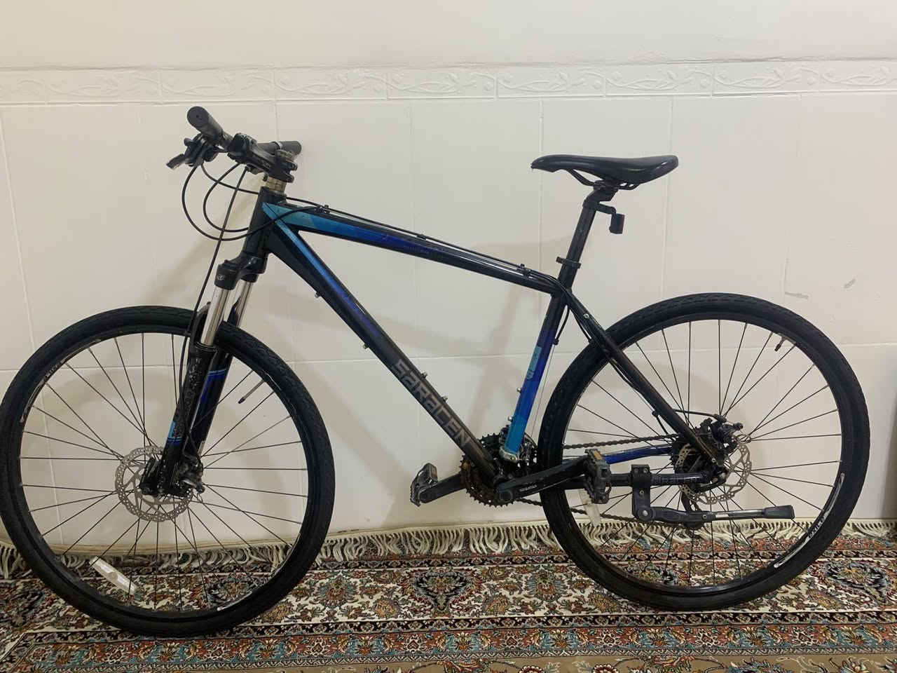 للبیع
بایسکل ترحال یابانی مارکە عالمیە saracen المنیوم حجم 28xc700 مکینە 11 عدد 3x8 شیمانو کاملە بریکات دسک سیم 
نظافە 95% بل میە بایسکل کلە بلادی و ماناقصە ای شی 
سعرە 250 الف اوبیە مجال مکان کلار/سلیمانیە توصیل ماعندی
لل اکثر تفاصیل تعال خاص رجاء اذا موشرای لا تخابر


**إذا كنت صاحب هذا الإعلان وتريد حذفه لأي سبب، رجاءا أرسل رسالة إلى الدعم الفني**