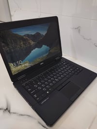 لابتوب ديل للبيع جهاز نضيف مستخدم فقط للدراسه نضافه فول السعر 160 وبي ...