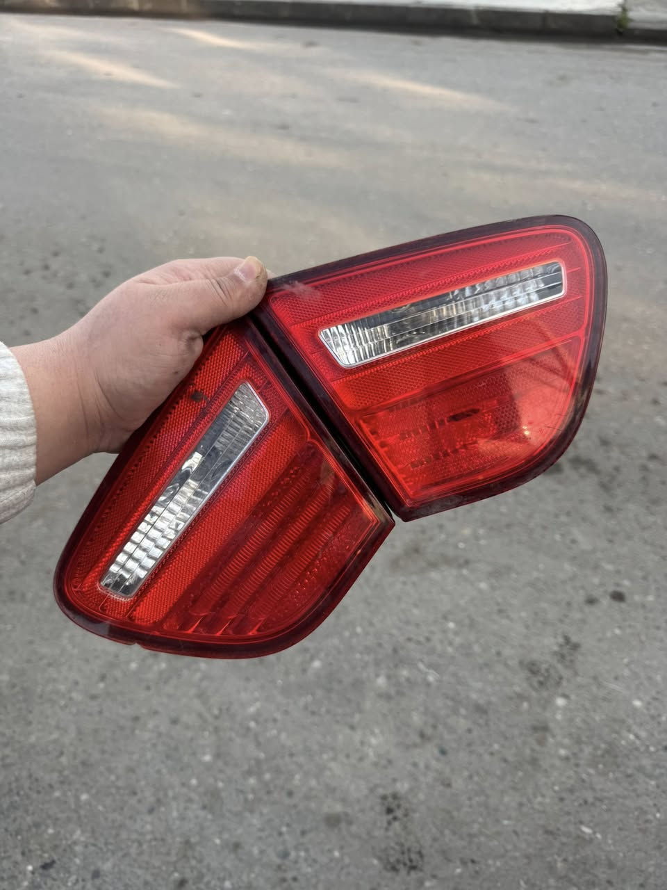 للبيع ليزري افانتي يرهم من موديل 7اله 11نضاف السعر 120وبي مجال موصل حي الميثاق
***********
