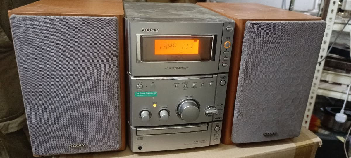 متوفر مجموعة سستمات اصوات جدا عاليه البيع شلع.. 
اللي حاب يتفضل خاص افتحله كام ويشوفهن..


**إذا كنت صاحب هذا الإعلان وتريد حذفه لأي سبب، رجاءا أرسل رسالة إلى الدعم الفني**