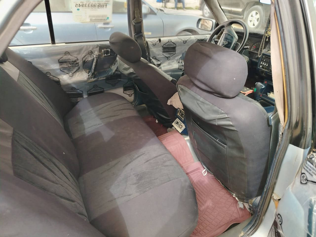 سياره البيع موديل 91 بلاديه رقم نكليزي بغداد بسمي محرك بطه بلادي كير بطه بلادي سياره جديده ***********.  ***********
