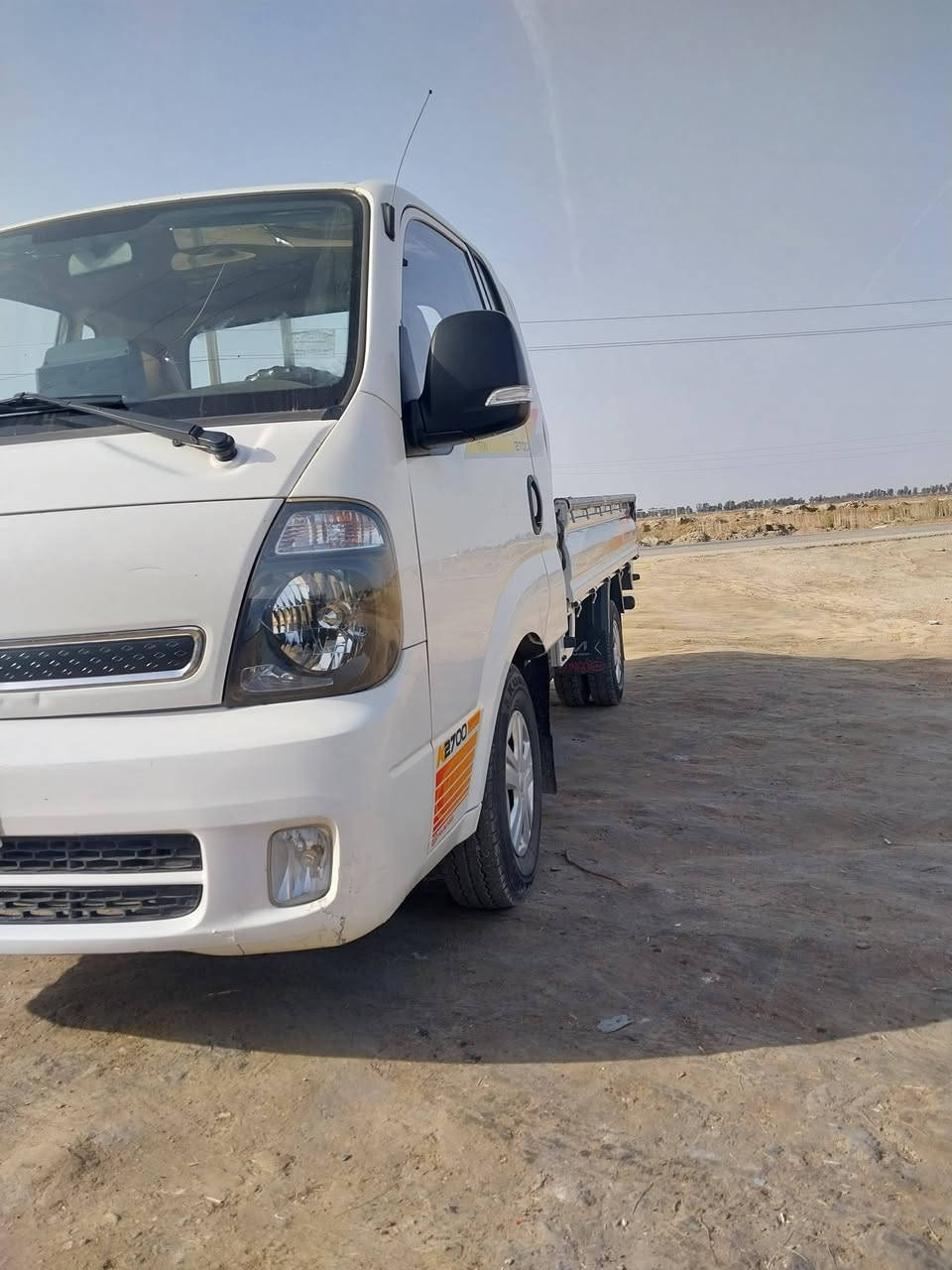 سلام عليكم سياره كيا 19 للبيع محرك 2700 سياره جديده المكينه ما مفتوحه ولا سبانه ماره بيها سياره وضع شركه شويه بارد بلبنيد سياره حلوه تخم تاير  الاتصال ولاستفسار مزيد ***********
