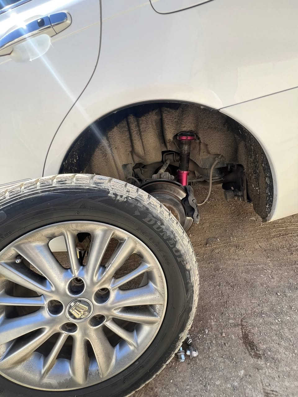 چوار دەبڵی سپۆرتم هەیە ئەیگۆڕمەوە بە ڕۆیاڵ دەبڵەکان بەدڵی خۆت بەرزی و نزمیان پیبکە شاهینەکەم ڕۆیاڵە بۆیە ئەیان گۆڕم هەقدەستی گۆڕینی دەبڵەکان لەسەر تۆیە کی ویستی لەخزمەتیام لە سلیمانیم ,***********
