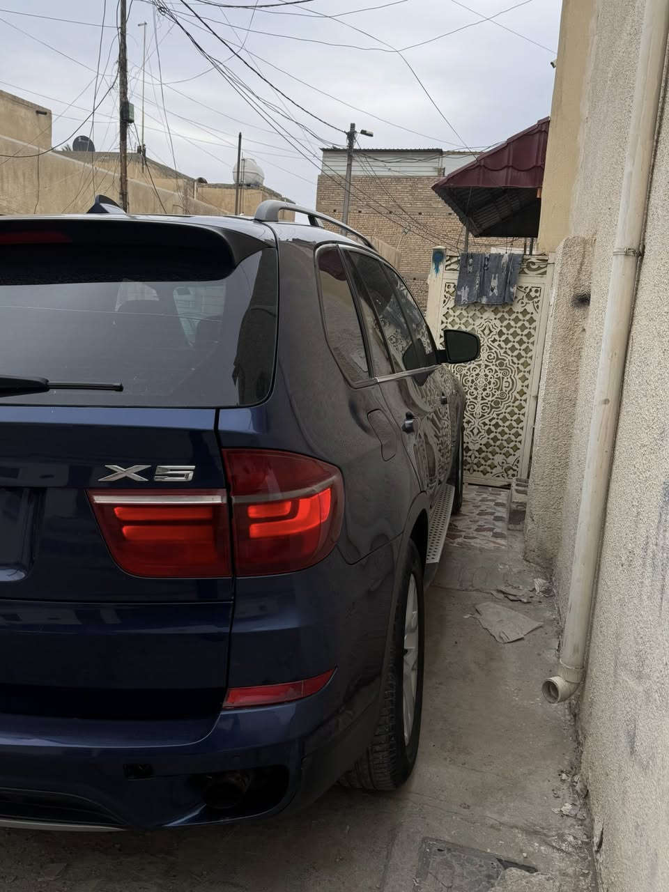 سلام عليكم شباب الله يساعدكم بي ام دبليو X5  مديل2011 مواصفاته بونراما لايت داينمك  كشنات كهرباء تدفئه كشنات بك لايت لد😈 سياره 7 راكب مو 5 مري شفط مكينهn55 تبريد ثلج❄️رقم بغداد بسمي هزه جديده 
سعر السياره135 مجال بسيط❤️رقمه شبه مميز🤝🏻 ضايف عليه كار بلي اصلي😈تخم تاير جديد مشط ستيرن جديد ❤️
رقم الهاتف***********
