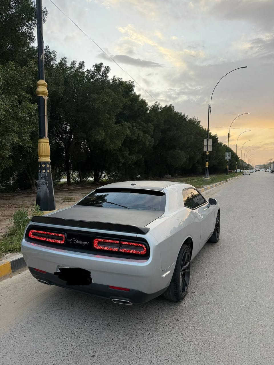 السلام عليكم
جالنجر 2023 SXT
 رقم كربلاء الدولي
هزه سنويه وارقام جدد باسمي شخصيا 
تحويل وين ميعجبك 
مكينه 3600
حادثه جاملغ وبنيد وطخه بجاملغ خلفي 
صبغ 4 قطع صفحه سائق وبنيد
بيه تعمير بدايه شاصي ولغد يسره بدايته
مواصفات SXT معروفه
ماشيه تقريبا 30 الف 
لايت زنون اصلي 
عدسات اوركال متغير 360 لون
كير ومكينه وصدر وتبريد مكفولات 
مكانه بغداد الكرخ 
***********
السعر 158مجال بسيط
