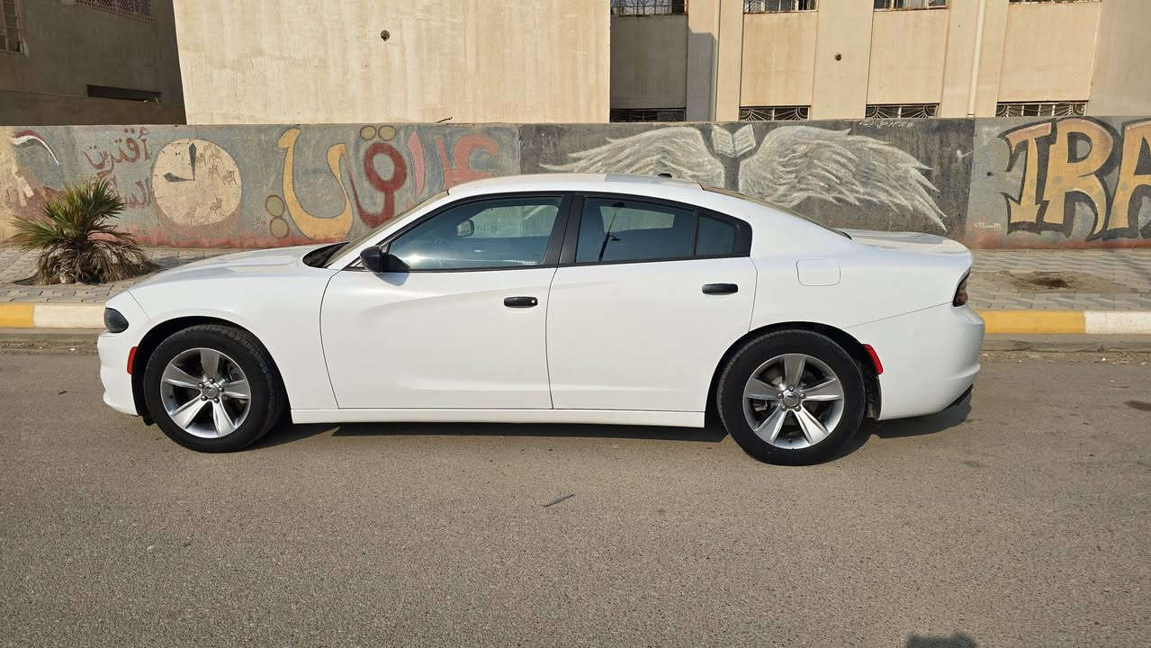 السلام عليكم
چارجر للبيع موديل2018  رقم بغداد بأسمي كفاله عامه خليجي
***********
