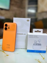 للبيع هونر 600 عادي  5 G الجهاز ذاكره 256 عشوائيه 8 الجهاز جديد صار 10...