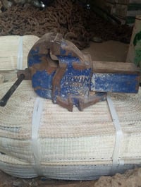 للبيع موجود توصيل وات ساب 07703953608