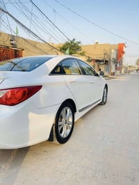 سوناتا مديل 2012  خليجي مكفوله محرك 2400 دوش سياره جاهز موصفات مري شفط...