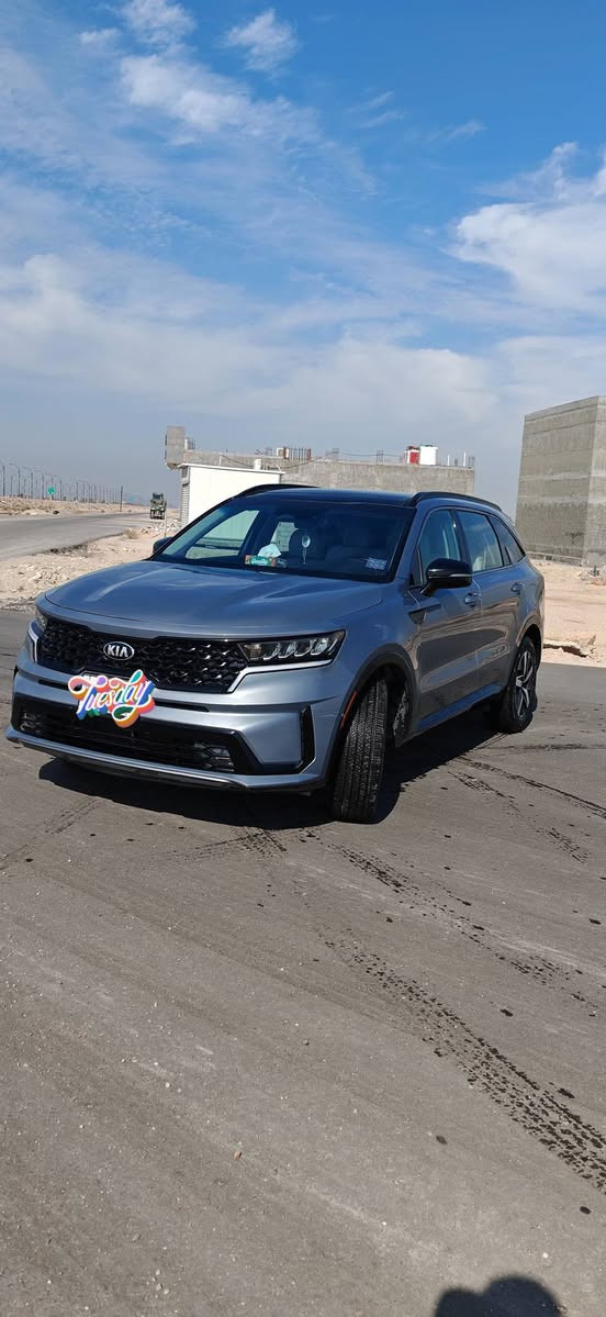 ماشيه 39 الف كيلومتر و قابل للزيادة
» 

مواصفات S

» 

             [بانوراما،دواخل ابيض ملكي

 ~       ، رادار امامي و خلفي،كامير خلفيه

                ، لايت زينون، كشنات جلد،

 ~         4انظمه للسياقه ،مقاعد كهربائية

             ، تشغيل عن بعد، ابل كار بلي،

 ~             أندرويد اوتو، مقاعد تدفئه]

» 

بيه البنيد مرجع بارد ومصبوغ

و الجاملغ الايمن و الايسر مكحلات

» 

 السعر 235 دولار و بي مجال للشراي 

» 

للتواصل ***********
