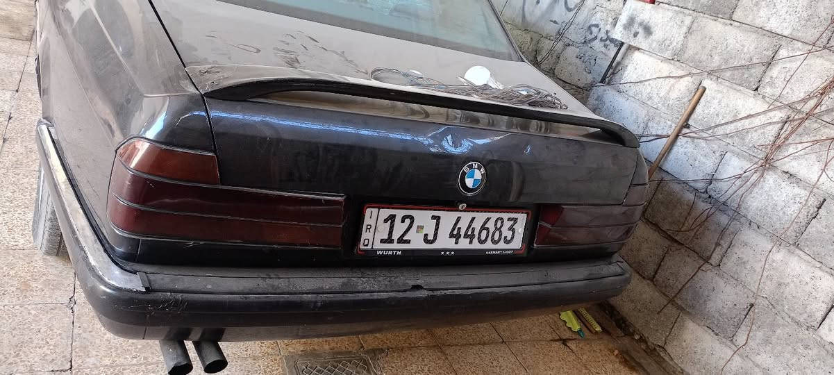 السلام عليكم ورحمة الله وبركاته لبيع او مراوس بي ام حجم 730 فول مواصفات كير عادي 7 نمر رقم دولي نينوى انكليزي بيها كروبون بازين داخل جلد جديد فو وايت صبغ احزام لجمله فقط موجود على فياس أو وتساب رقم *********** كورك *********** اثيهن بيهن وتساب
