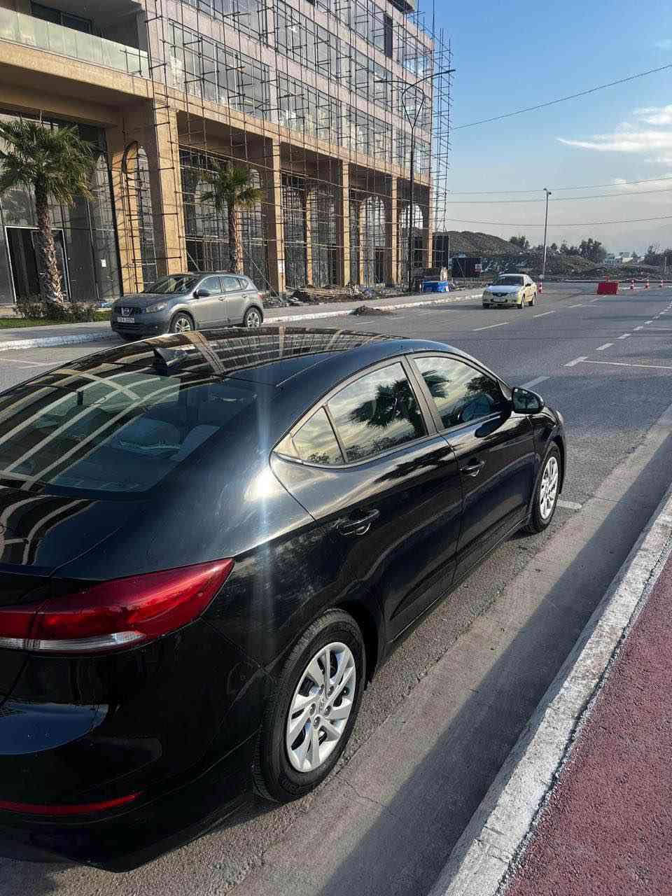 النترا ٢٠١٧
سياره بيهه قطعتين و شبر (بس رش) بدون معجون
باب و جاملغ عكس السائق بدون دواخل و بدون ايرباك
سياره ماشيه ٦٢ الف فقط
سياره حيل نظيفه و كاعده ما بيهه اى خلل
رقم الشاصى منشور بس ما تتلع اى معلومات  
Kmhd74lf7hu095435
سياره بالسليمانيه و بأسمى تحويل لو وكاله حاضر
*********** السليمانية, العراق
