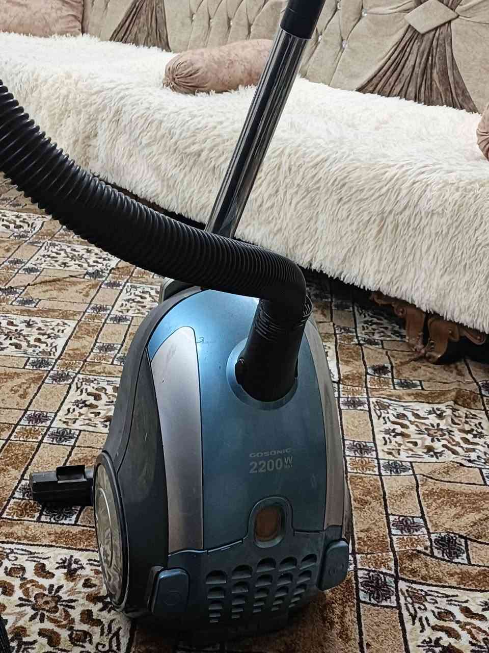 غراض منزل للبيع قنفات صوبه غازي
مكنسه كهربائي سعر شلع 150 وبي مجال 
***********
