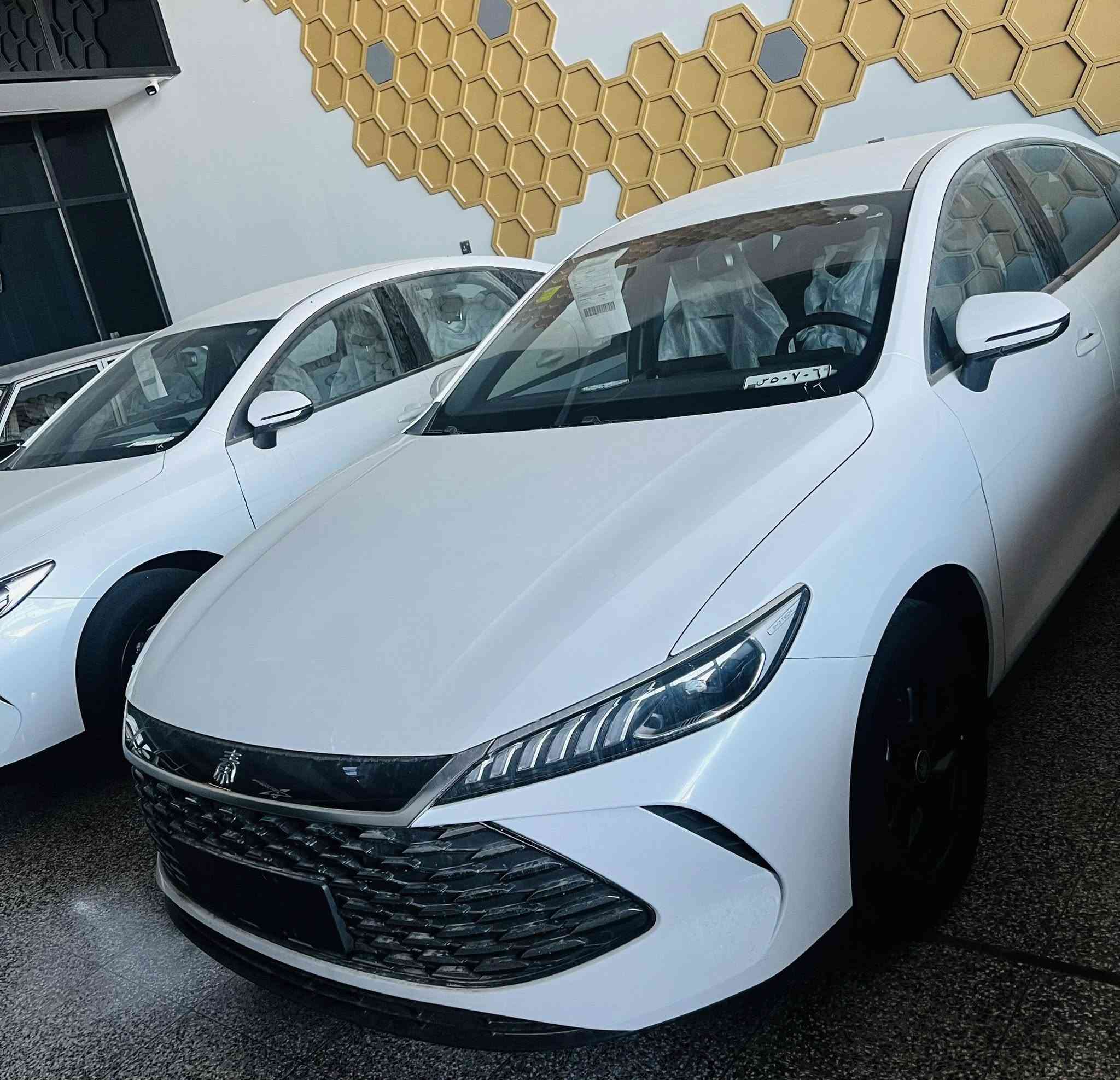 السيل5 والكن بلاس توفرت بسعر 18300 مع جميع الملحقات بغداد معارض النهضه للاستفسار***********
