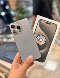 ايفون 15 برو ماكس • غير مفتوح • بطاريه 85