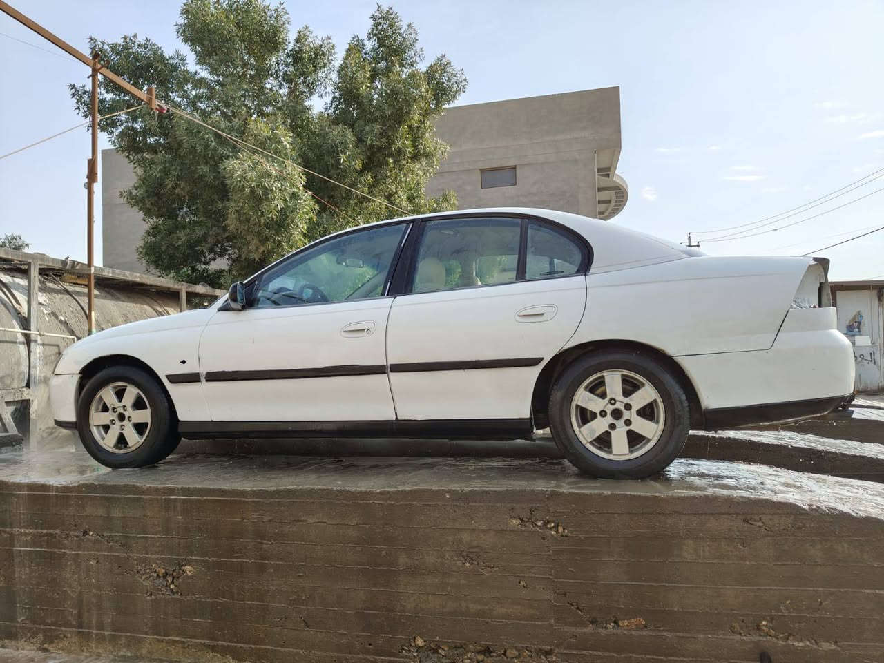 لومينا موديل 2003 مزاد وزارة الداخلية.. كتاب الداخلية وين تريد افتر العراق بيها 
محرك وكير رأس الثور 6 سلندر 
مصبوغة عام..مابيه أي ضربه 
نقص فقط البك لايت خلفي تك ..
وكاله مباشرة من صاحب المزاد 
السعر 28. ورقة للاستفسار الاتصال (***********)
بابل كريطعه
