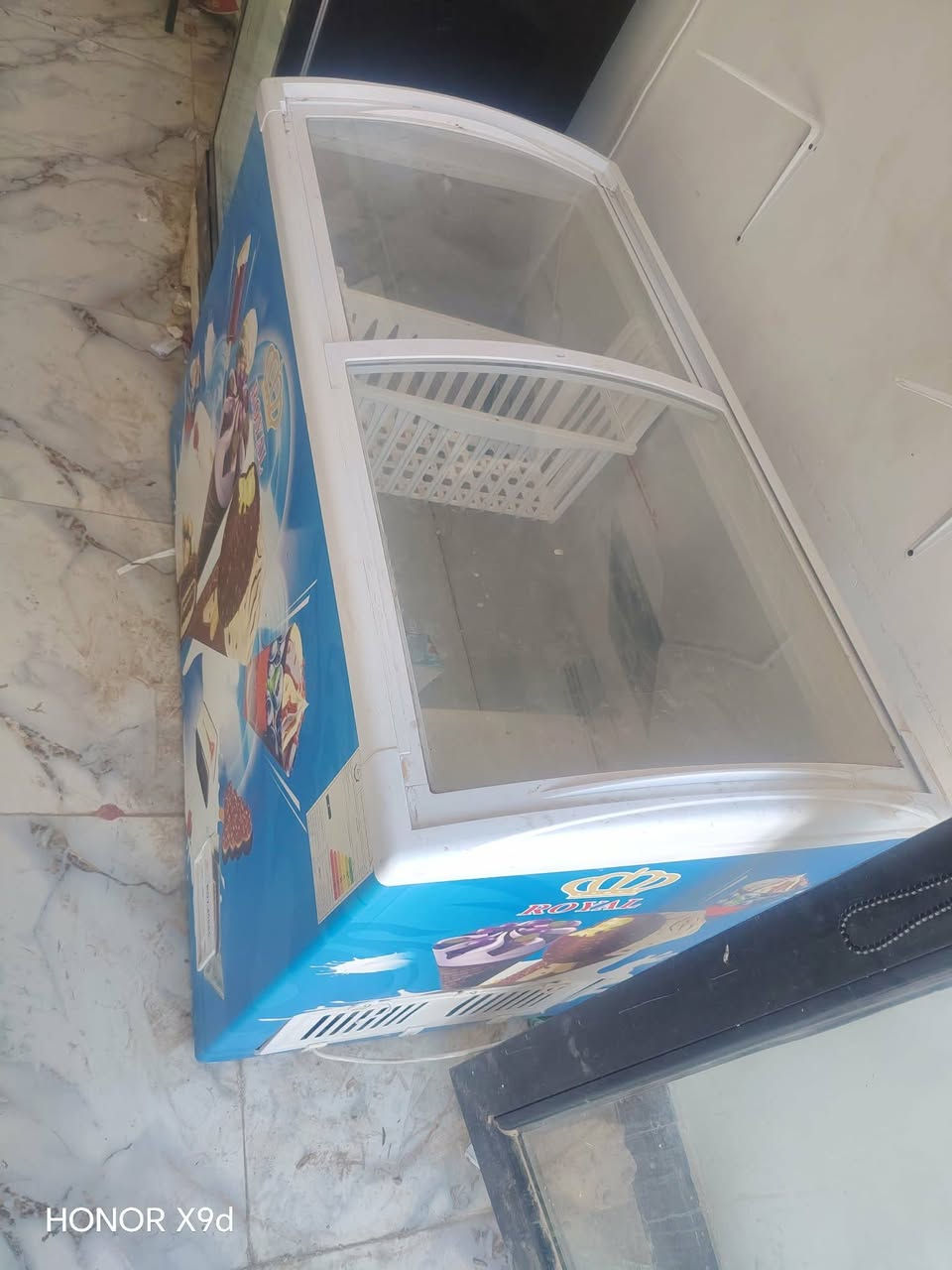 اغراض أسواق كامله جديد ب1400
للتواصل ***********
