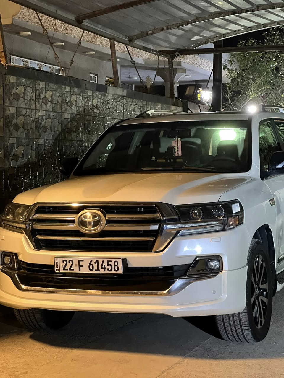 سلام عليكم للبيع لاندكروز موديل ٢٠١٩ ساز باب اول فول (ماشي (٧٠)🌺🌹🌺محرك ٨سلندر )رقم اربيل دولي سياره مكفوله من صبغ وضربه والشخوط (فتحه في السقف وبصمه وكشنات جلد وكهرباء وتحكم استيرن وتشغيل عن بعد حساسات امامي وخلفي وكامرات وشاشات عددثلاثه و٨يرباك ولاليت اسود وطفايه (امانه الله ورسول سياره مال بيت تخم تاير جديد ومحرك وكير وحداديه وكاله شركه الله شاهد سياره بجيس وبلخير على الياخذه مكانه كربلاء المقدسه الشراي يتصل (***********)(***********)والسعر ٥٤٥وبلاش للاعزاء وشكرا
