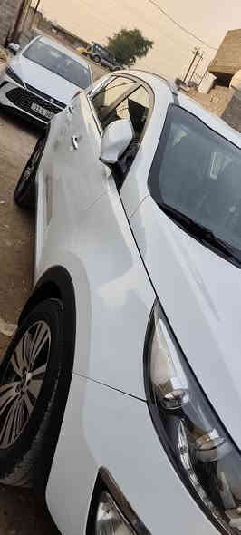 السلام عليكم
السلام عليكم 
كيا سبورتج 2016 خليجية مكفولة كفالة عامة من كلشي ماشية 53كم
رقم بغداد بأسم البنية
بعدها زيرو بغراض الشركة مال بيت جناية مال بنية ومحافظه عليها تمام ادامة كاملة ودورية عليها
محرك 2000
كاميرا خلفيه وحساسات  
مري شفط
داخل اسود ورصاصي
تحكمات ستيرن
مغلفة الگاعيات جلد درجة اولى
سيارة جديدة بمعنى الكلمة
بغداد 
السعر 180$وبيها مجال
***********
***********
