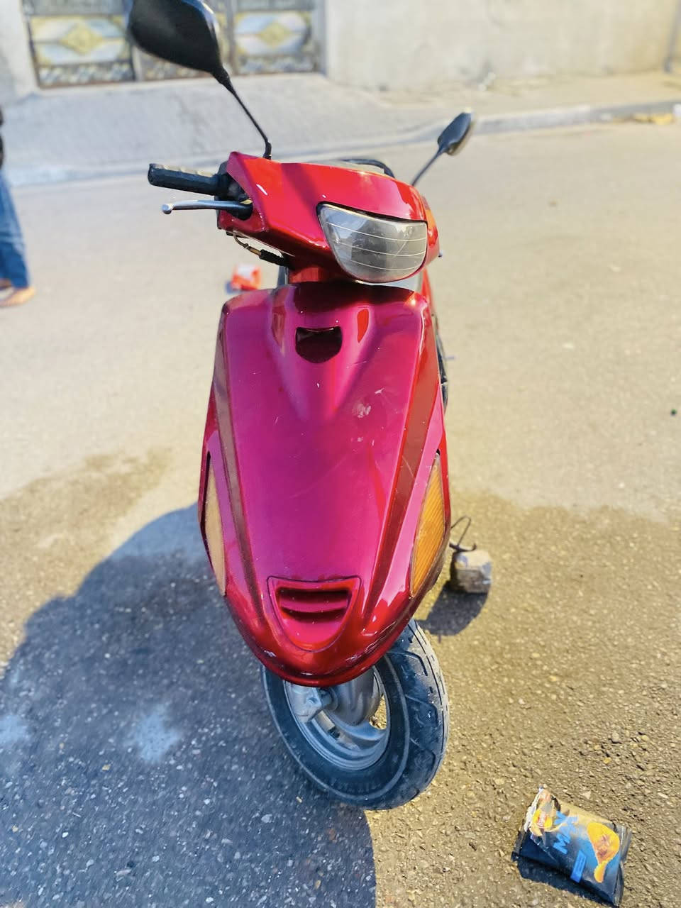 سلام عليكم دراجه فراشه دراجه كله شغاله سلف لايتات اشاير فقط الهورن ما يشتغل دراجه نضيفه وحلوه المكان بصره قبله سعر ٣٠٠ وهاذ رقمي ***********
