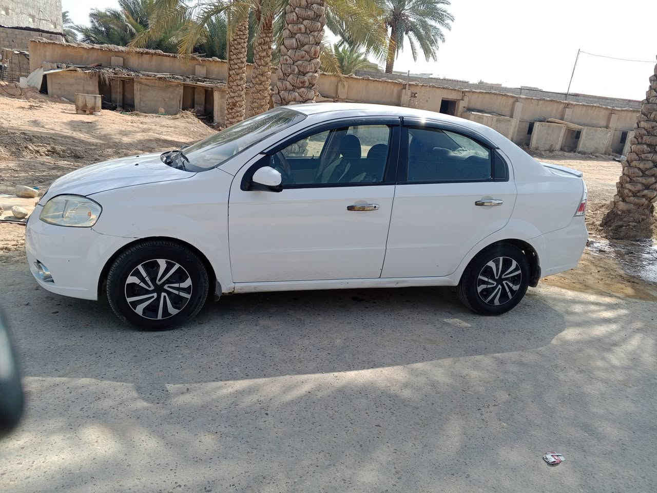 سلام عليكم سياره افيو مديل 2011 بيه باب السايق مبدل حالبو بيه قليل و التبريد شغال تدفئ شغال حداديه جديده تخم تاير العنوان كربلاء طويريج اليريده يتصل على هاذ الرقم *********** اليريده بي خير ويدلل
