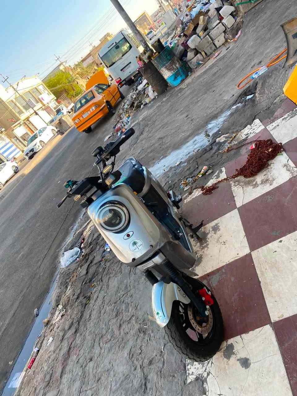 ار9 موديل 2025 كلة شغال.  دراجة عوزة بطاريات فقط  مكاني بصرة بمن داخلي  ***********سعر250
