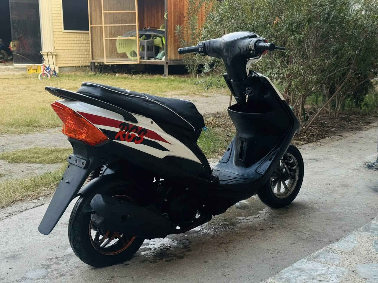 السلام عليكم. 
ماكس عدلة كفاله ختم واحد 
 كل نقص مابيه جاهزة من كلشي 
كهربائيات كله بلاد
مكينه ناعمة 
صدر رياضي 
ويل رياضي
تخم تاير جديد 
مكانه طويريج 
السعر 775 وبيه مجال 
***********
