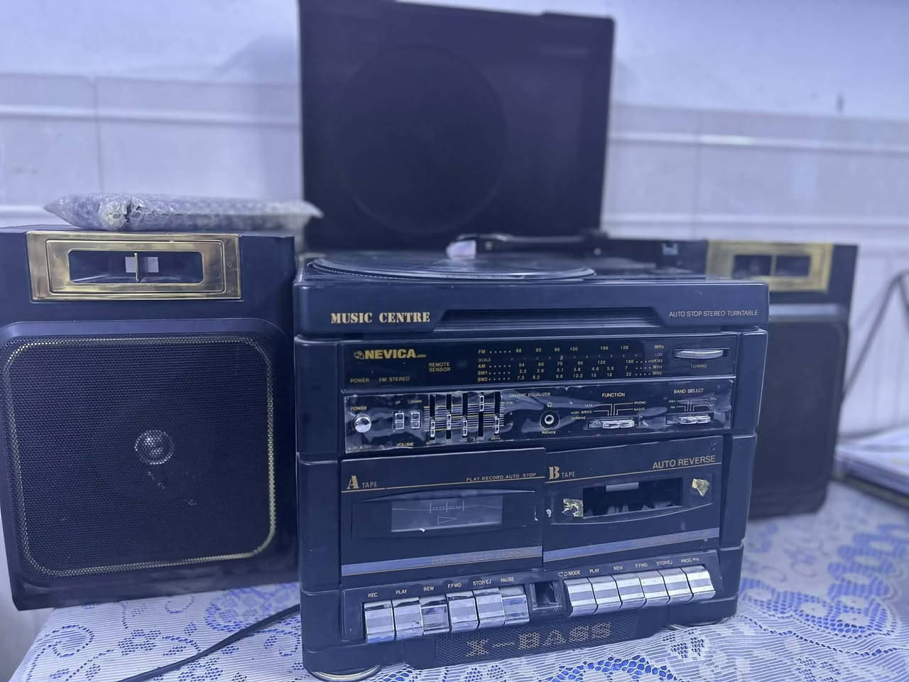 للبيع مسجل دبل كاسيت وراديو وكرام...لأصحاب الانتيكة والمواد القديمة...الجهاز للعرض وكما موضح بالصورة
السعر / ١٥٠ الف بي مجال


**إذا كنت صاحب هذا الإعلان وتريد حذفه لأي سبب، رجاءا أرسل رسالة إلى الدعم الفني**