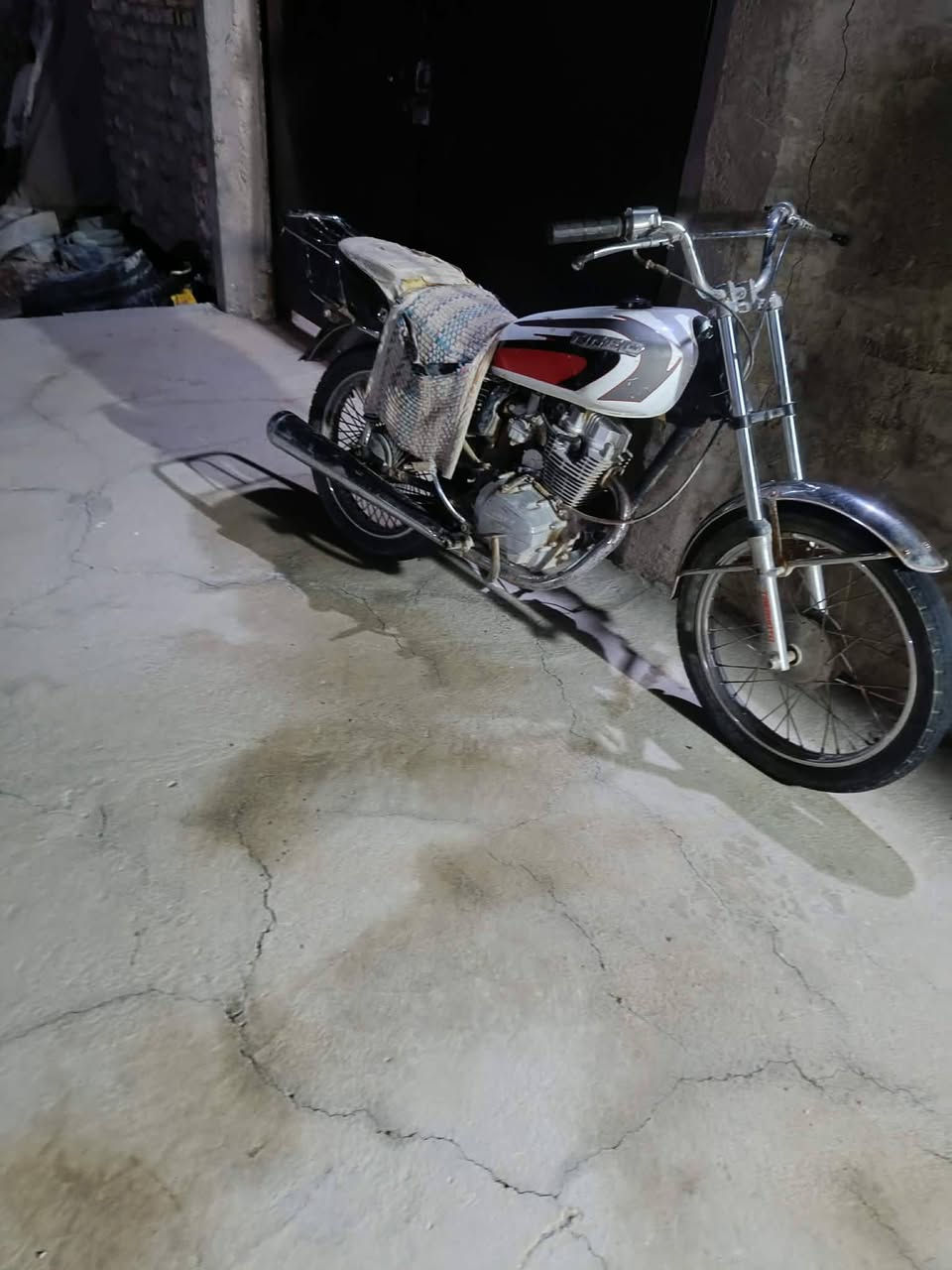 دراجه للبيع فقط موديل 18 مكينه 5 كير ل شراي يتصل عل رقم ***********
