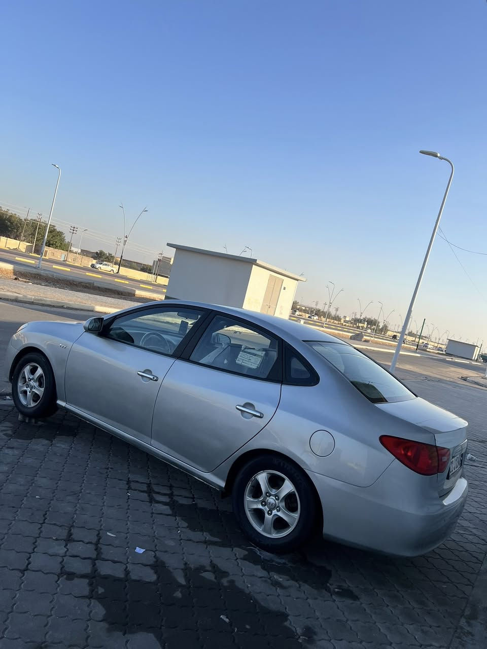 سلام عليكم للبيع ادوات ادوات دخول جديد كسر كارتون سياره جديده حيل مديل2009اصل خليجيه  كصه  جنطه سياره جديده حيل وجاهزه داخل جلد حساسات تحكم ستيرن شاشه تاب مكينه كير حداده طخم تاير كله حديد ويلكب اصلي سياره جاهزه علا آخر حبايه متومه ارقام وسنويه شرط ميه بل ميه شرط حاسبه 
مكان السيارة بصره 
السعر46وبيها  مجال قليل واني بل خدمه 
اتصال  ***********
اخوان كلشي موجود بل فيس ونضافه عن نضافه تختلف واني بخدمتكم
