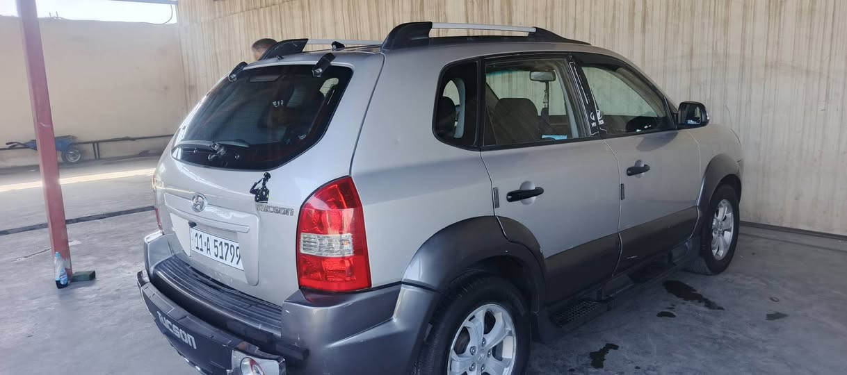 توسان ٢٠٠٩ بيها قطعه وحدة والباقي مكفول تبريد خير من الله كير محرك مكفولات السعر ١١٠مكاني بغداد قرب الهزة مال تاجيات ***********
