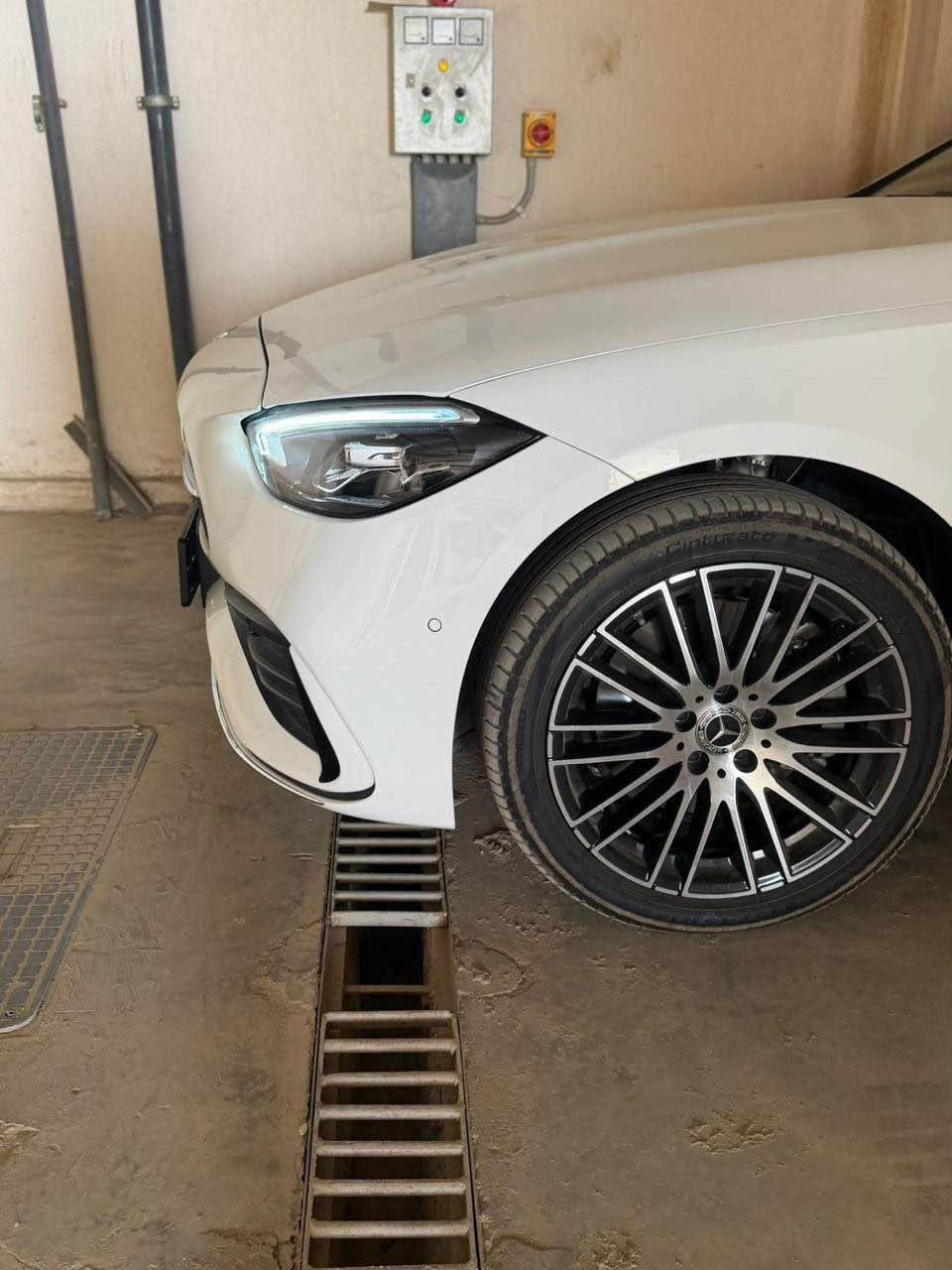 🚸C200,,2025♦️4Matic 🚸fully loded 

30,000km🌲
🌳استيراد لم ترخص
Mercedes C-class 260 Long chaise fully loaded model 2025
🚸معاينه التجمع الاول تاج سلطان القاهرة الجديدة, القاهرة


**إذا كنت صاحب هذا الإعلان وتريد حذفه لأي سبب، رجاءا أرسل رسالة إلى الدعم الفني**
