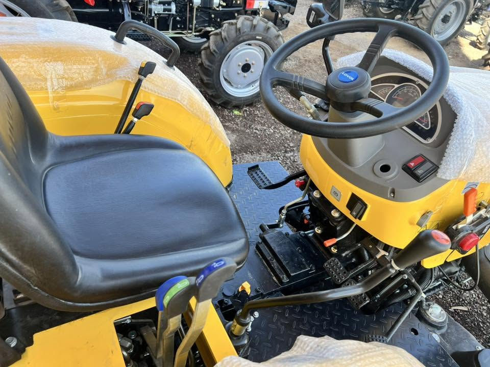 🚜 جرار LOVOL  ٥٠ حصان
📞 للتواصل 
01024057997
01108901730
📍 البحيرة- كوم أمبو، ابوالمطامير 
أمام مصنع التنر
#ايجيبت_موتور
#Egypt_Motors
#LOVOL
#جرارات_الوحش
#جرارات_زراعية
#معدات_زراعية
#جراراتDF
#جراراتYTO


**إذا كنت صاحب هذا الإعلان وتريد حذفه لأي سبب، رجاءا أرسل رسالة إلى الدعم الفني**