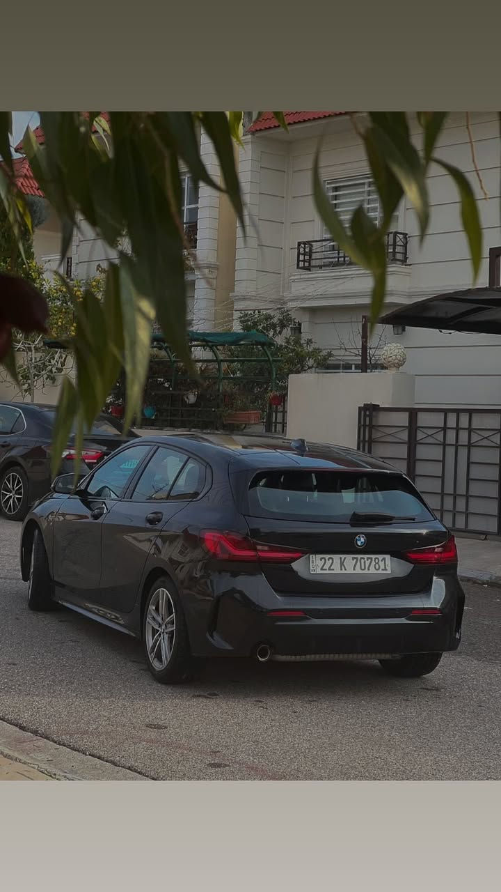 2022 M بلادي
حجم 118 I
90.000km
بيها مكانين تعديل صغار 
$15.200 وبيها مجال 
***********
