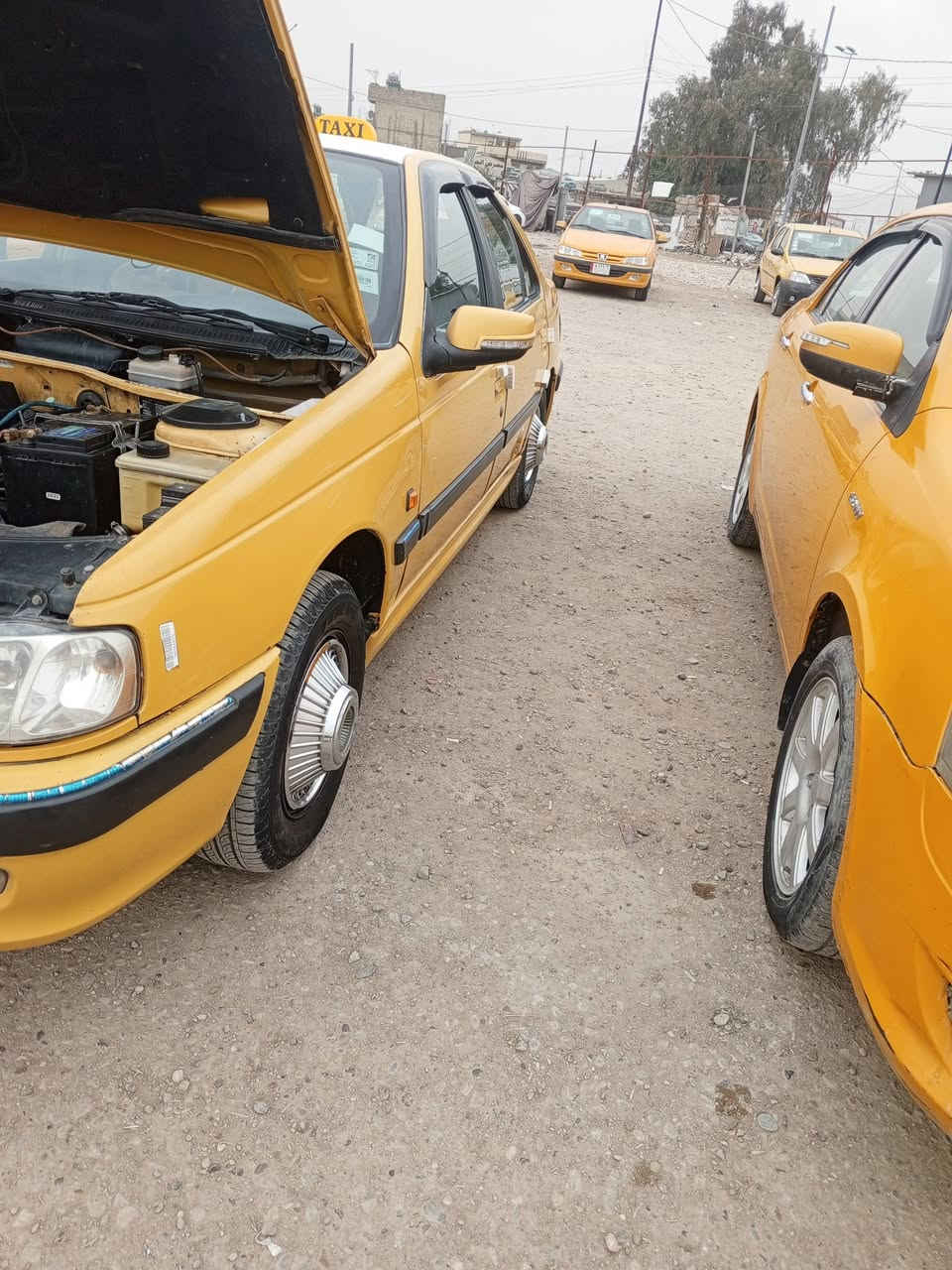 سلام عليكم بيجو بارس 2015 رقم بغداد للبيع او المراوس باحدث كير مكينه خير من الله بيها بارد بالجاملغ الامامي كد شبر مكانها بغداد الجديده شارع المسبح رقم صاحب السياره ***********
*********** حسين
