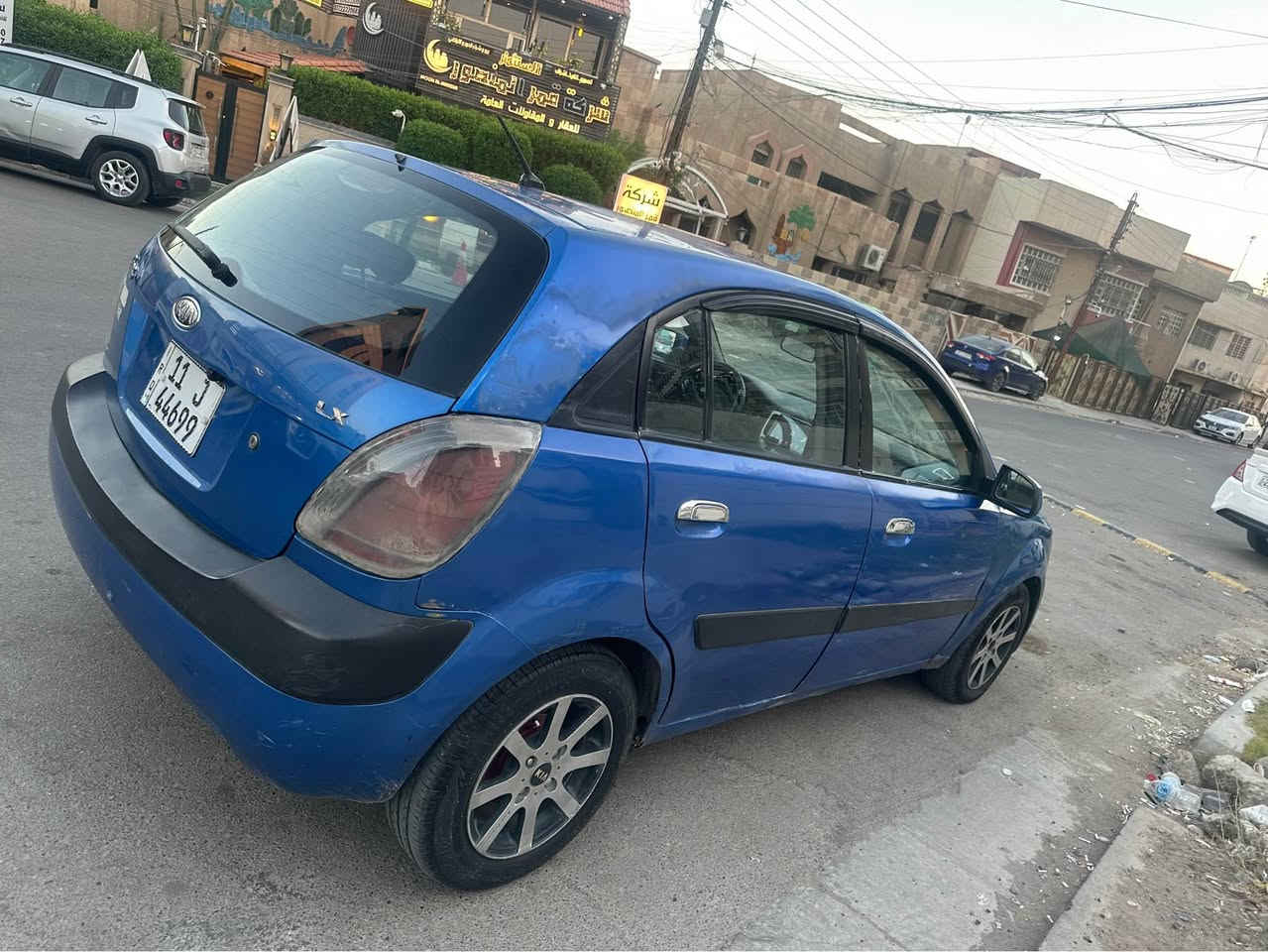 مساء الخير احبتي 
كيا ريو 2008مكينه المرغوبه 1600
سياره جاهزه من كلشي صبغ 3قطع بدون دواخل 
تخم تاير جديد صدر امامي خلفي جديد جاهزه رقم بغداد مميز سنويه باسمي تحويل مباشر السعر61ورقه المكان المنصور *********** بغداد, العراق
