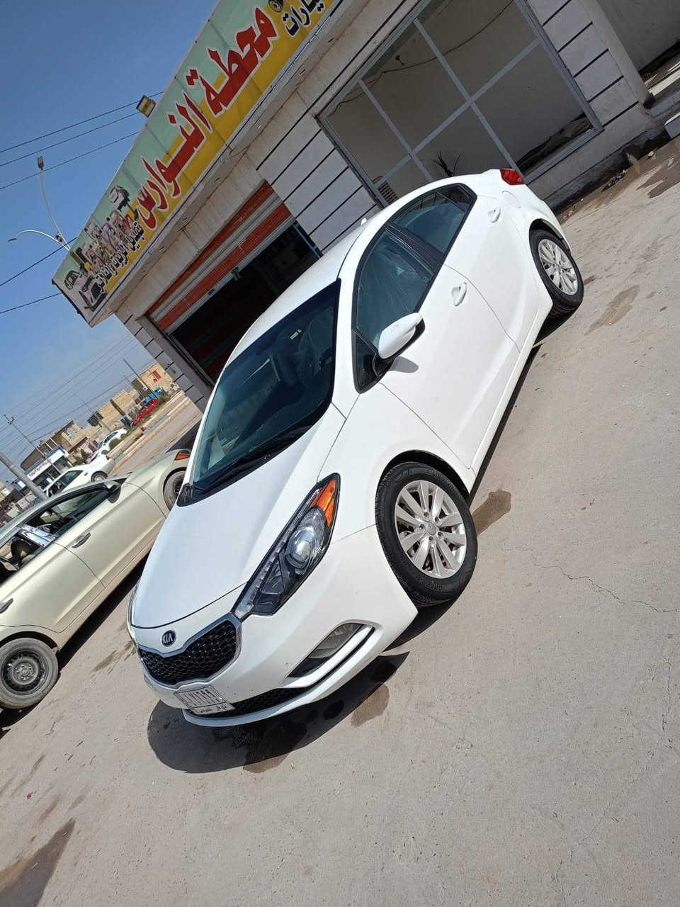 ***********
كيا فورتي ١٦  ماشيه ٨٠ جديده لوك 
تبديل دعاميه فقط والباقي كفاله اخت الزيرو 
محرك ٢٠٠٠ دوش مكفول من كلشي 
سياره جديده كارتون شرط 
مكانها قضاء الشطره
سياره كفاله ضربه وصبغ وتبديل وفتح  حادثها دعايه فقط الشطره, ذي قار
