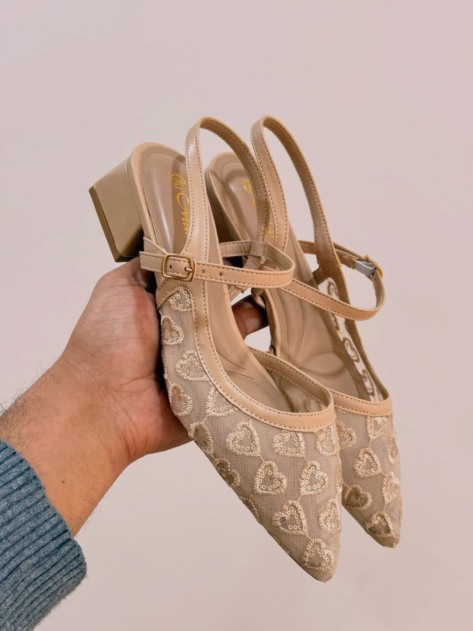 سامبا الأحذيه والحقائب


**إذا كنت صاحب هذا الإعلان وتريد حذفه لأي سبب، رجاءا أرسل رسالة إلى الدعم الفني**