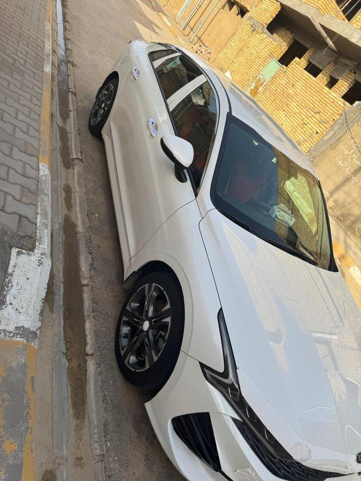 كي فايف للبيع فقط موديل 21  خليجي بيها بارد باب السايق ماشيه 90  بأسمي  السعر 185 المكان السماوه ***********
