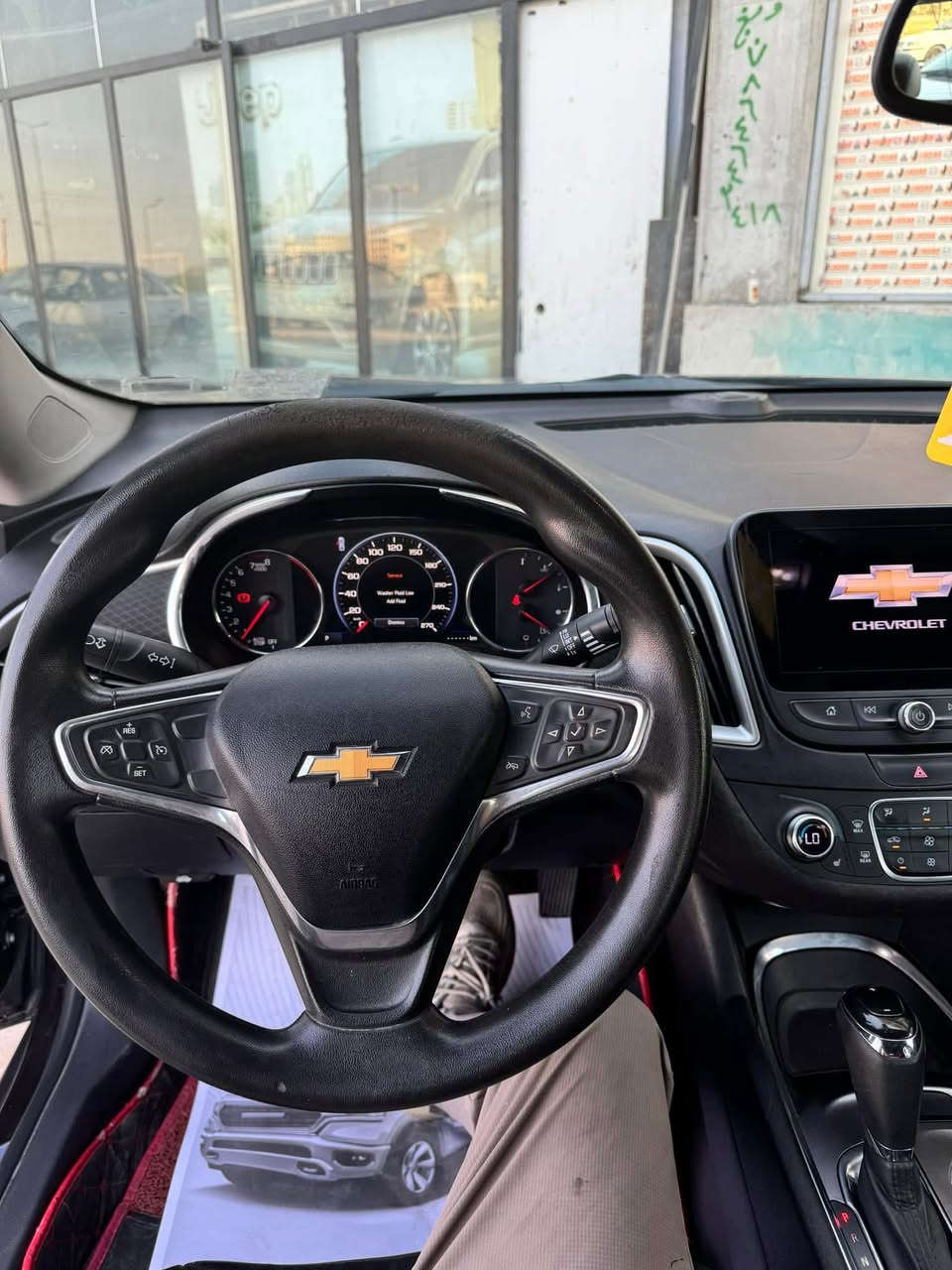 السلام عليكم 
بيع او مراوس حسب القناعه 
ماليبو بريمير موديل 2020
مكينه 2.0T 
گير ٩ سرعات 
رقم بغداد بسمي تحويل مباشر 
لون كرزي 
بانوراما 
قياده ذاتيه 
كامره خلفيه 
اوتو بارك 
٩ سماعات ماركه boss+ دمامات خلفيه 
تدفئه ستيرن 
تدفئه تبريد مقاعد 
داخل اسود

مكان السياره نجف
السعر 135

السياره تقريره سرقه فقط قطعتين ودشبول

للأستفسار ***********
‬
