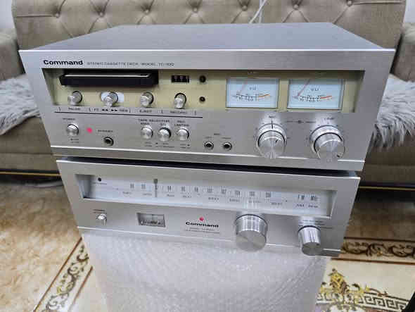 قطعتين. دك  كاسيت مع وراديو صناعه ياباني. فقط دك وراديو  تفاصيل. بل فيديو. شغلات. صناعه ياباني. قياس موجود بصور.مكاني سماوه باله استرالي ***********
