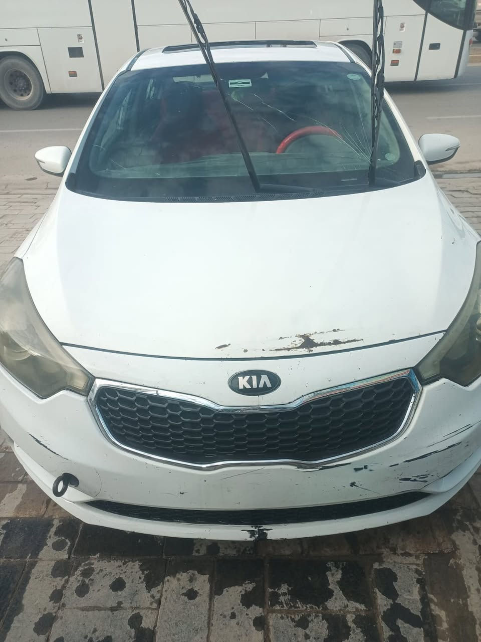 كيا سيراتو   موديل 13
خليجي فول ماعده البصمه 

مكينه 1600

مكينه كير ع شرط 

فتحه سقف روف 

تحكم ستيرن  جهتين 

شاشه كأمره دواره 

رقم شمالي إنكليزي 

اشاير بل مري 

السعر 107$

السياره بيها جاملغ ايمن امامي تبديل 

بيها بارد قليل. وكارت واحد

الاستفسار ***********📞

مكان النجف الأشرف
‏‏.
