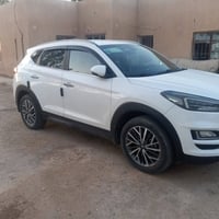 توسان موديل 2019 رقم بغداد بيها بس كرد بل بنيد  او بارد بل باب كير مكي...