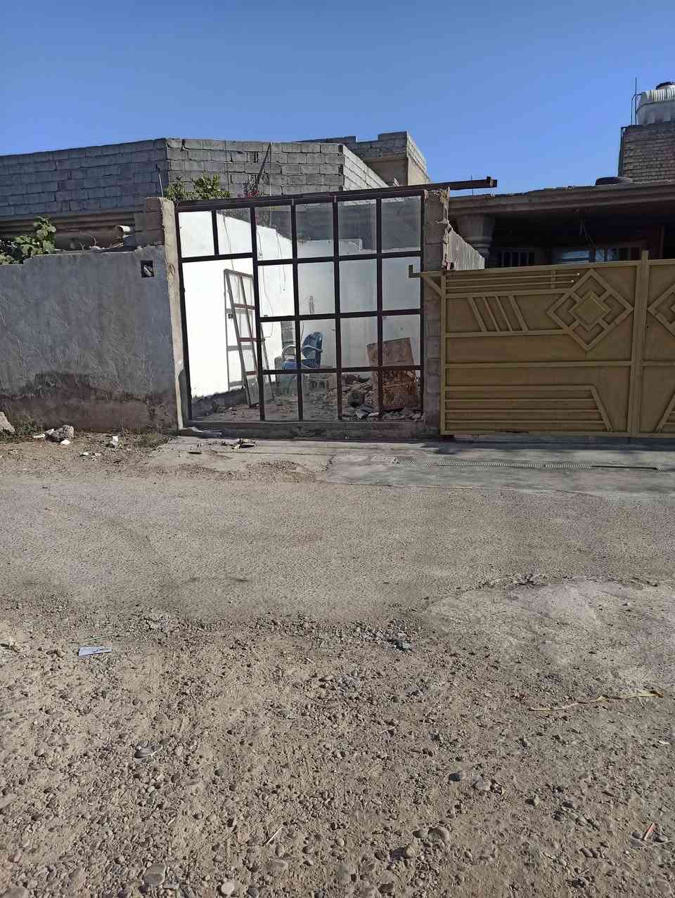 جام خانة + كرسي حلاقة للبيع قيم وتعال اخذهن
***********
